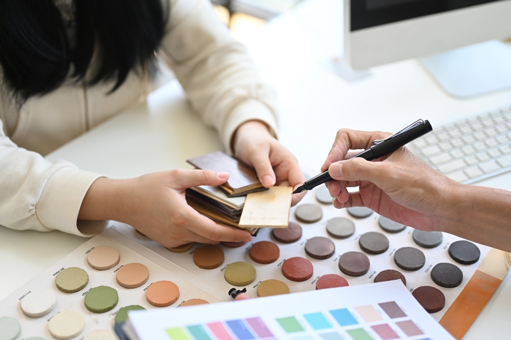 Interviewing Interior Designers: Key Questions to Ensure a Smooth Project